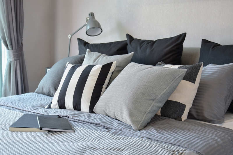 Overcoming Overwhelm: Simplifying Clutter Removal and Hoarder Clean Up